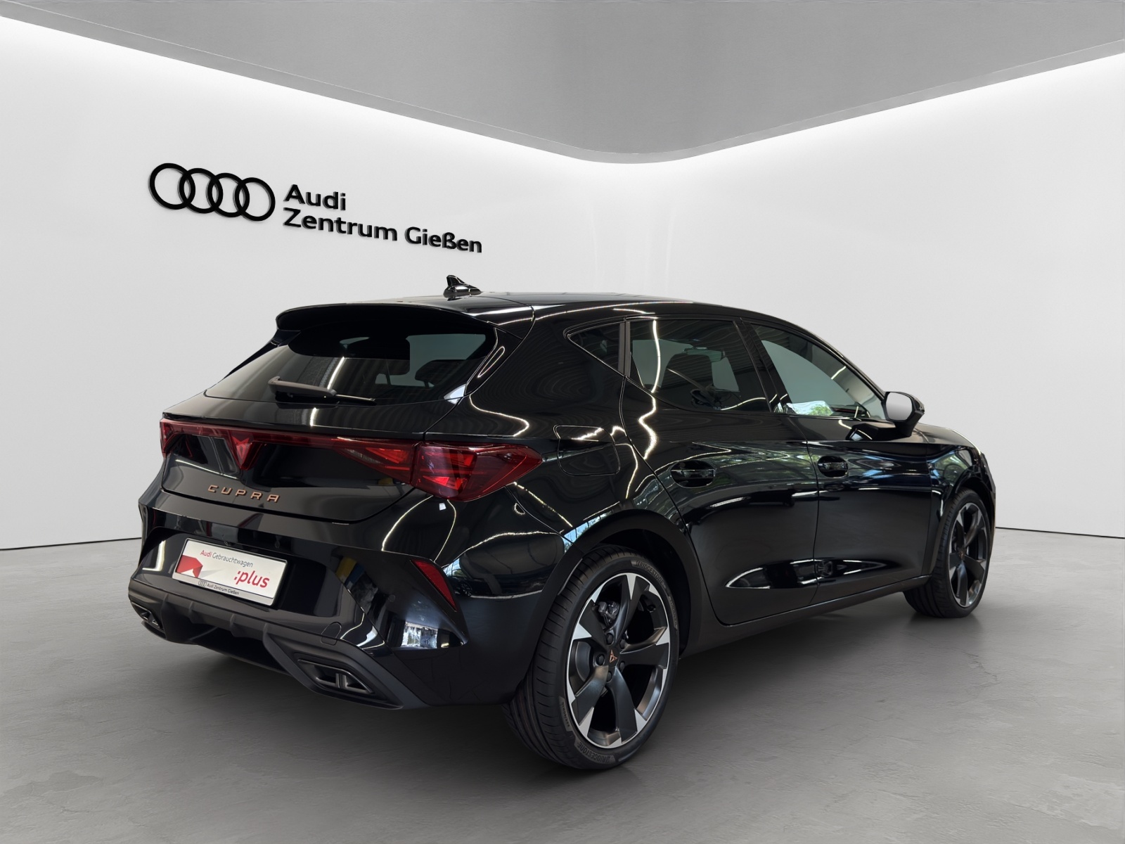 Leon 1.5 eTSI DSG EDGE AHK ACC Kamera Lenkradheizung