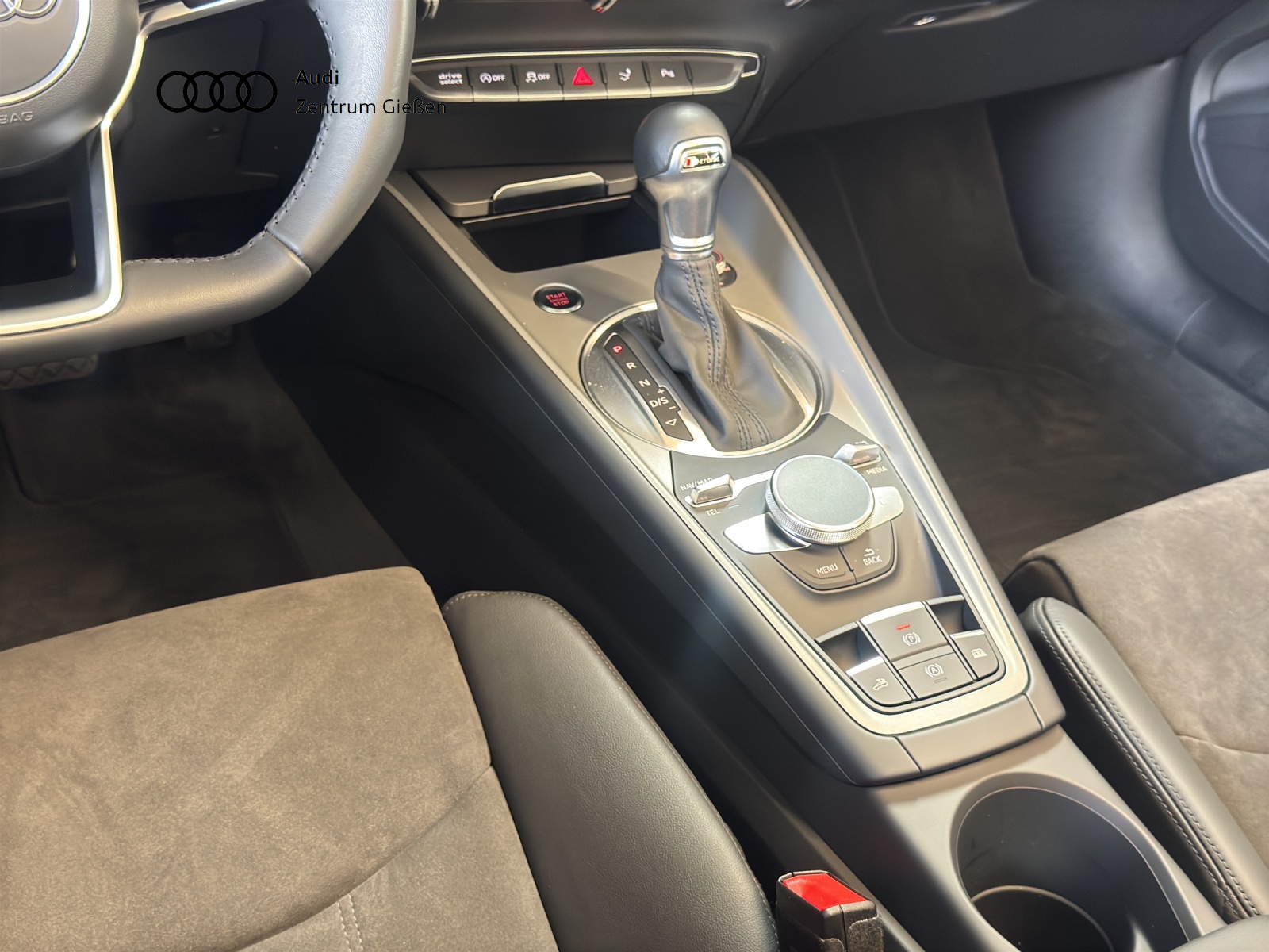 TT Roadster 40 TFSI S line Einparkhilfe plus