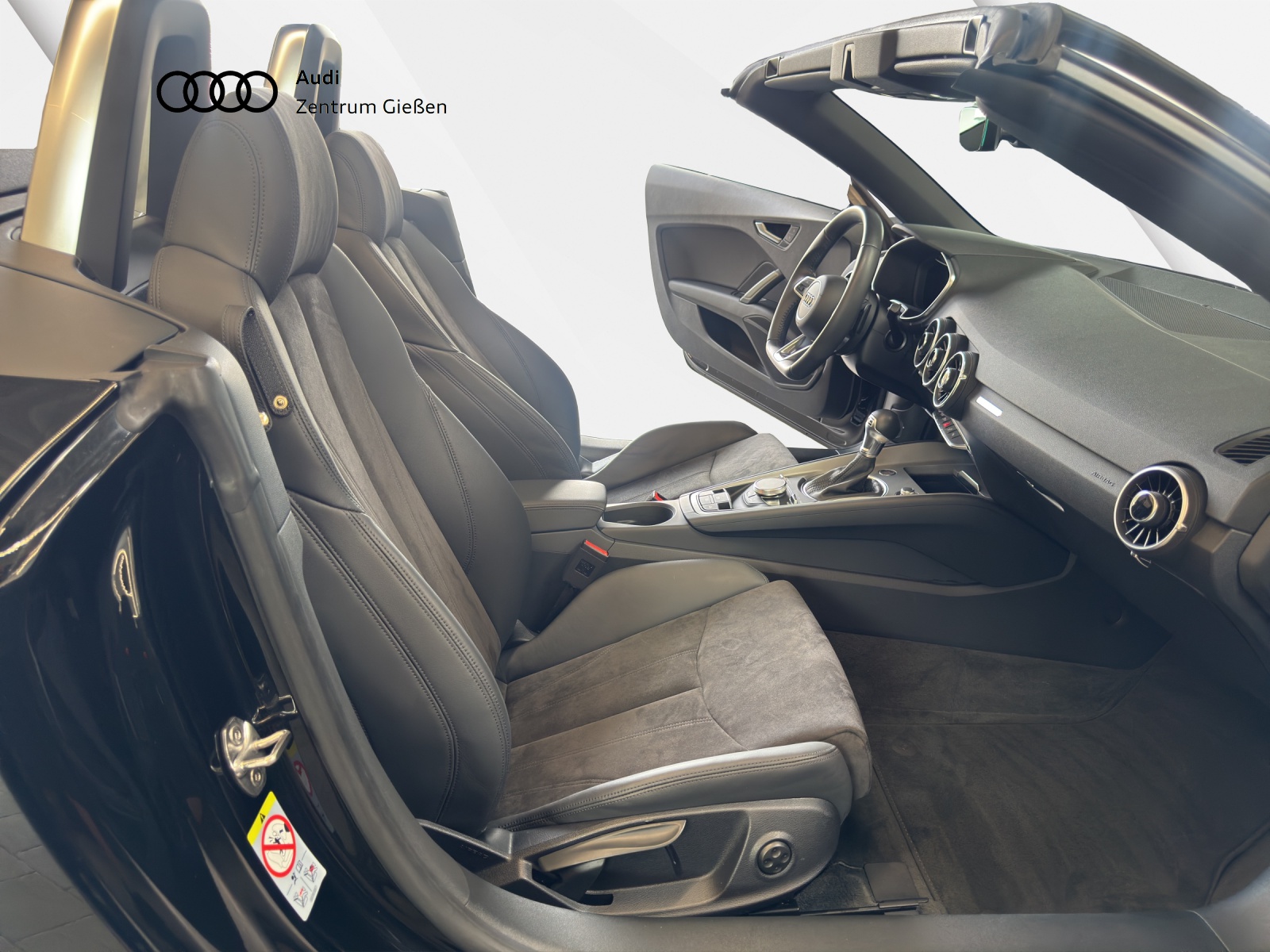 TT Roadster 40 TFSI S line Einparkhilfe plus