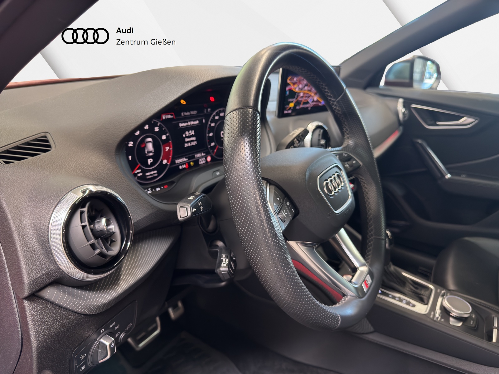 SQ2 2.0 TFSI quattro B&O AHK MATRIX PANO NAVI