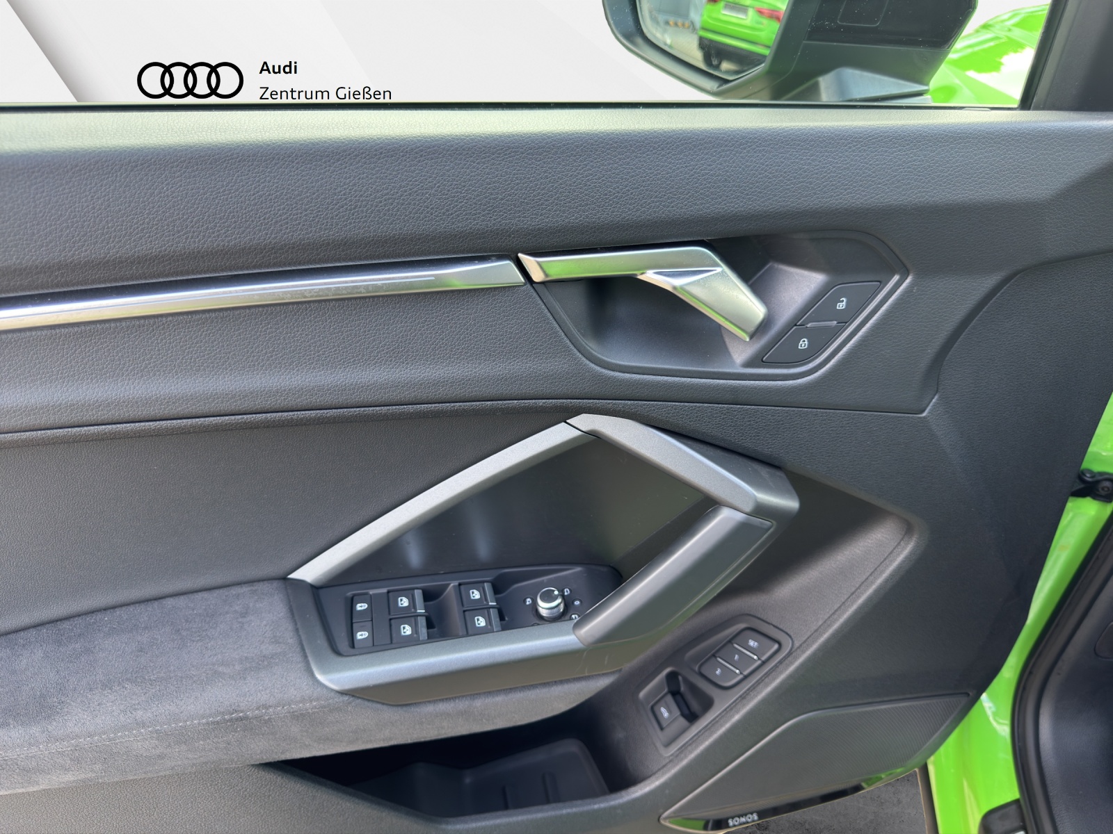RS Q3 2.5 TFSI quattro BLACK AHK SONOS PANO MATRIX