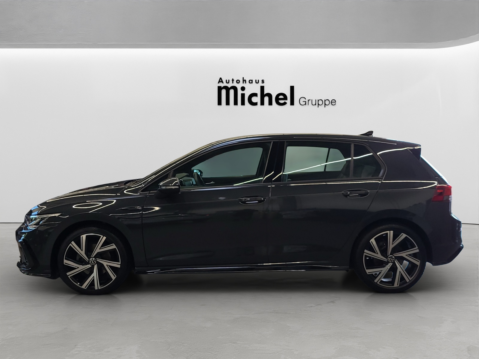 Golf 8 1.5 TSI R-Line LED Alu-18Zoll AppConnect