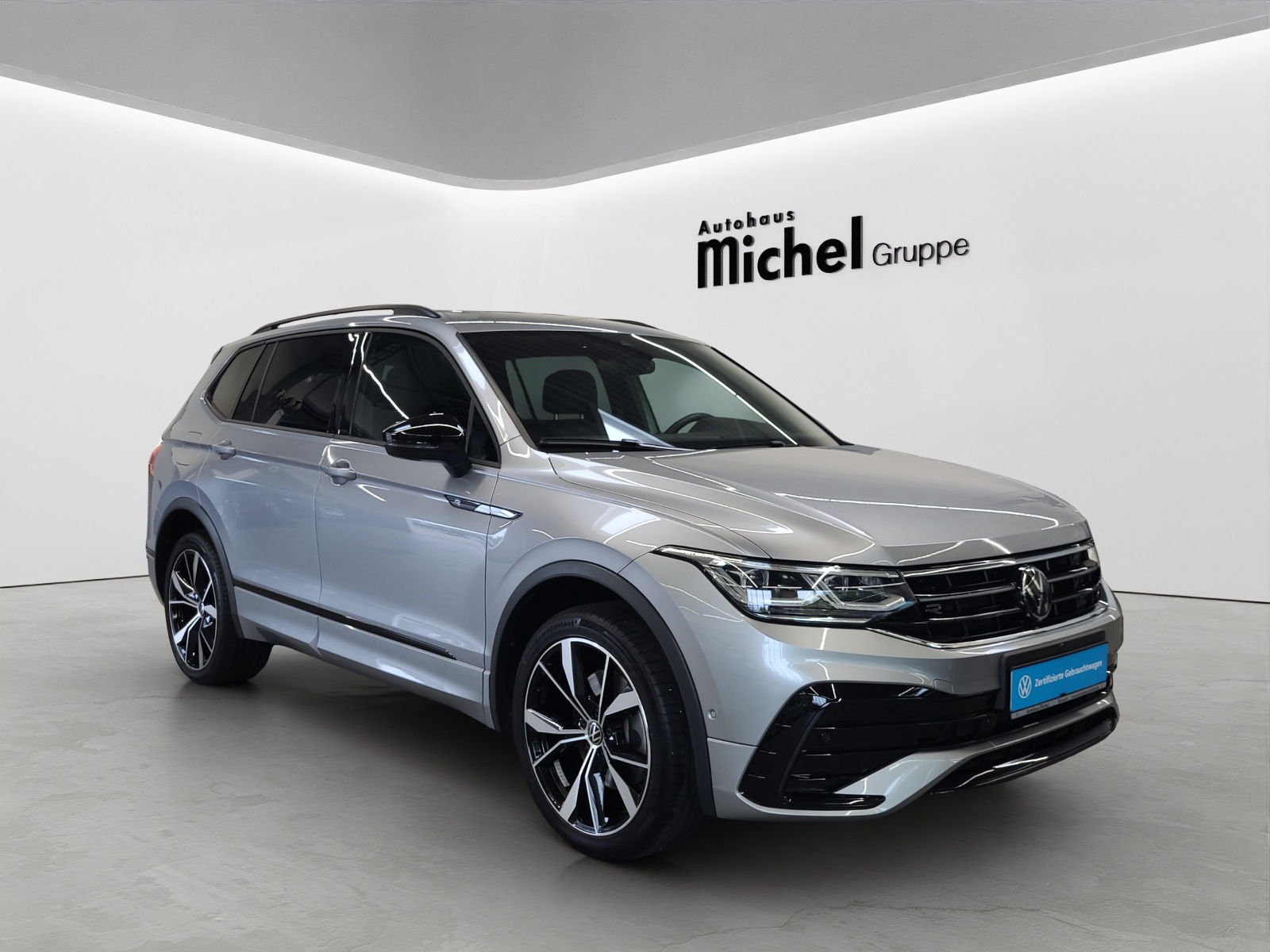 Tiguan Allspace TDI DSG 4M R-Line Black Style IQ-Light DCC AHK Alu-20Zoll