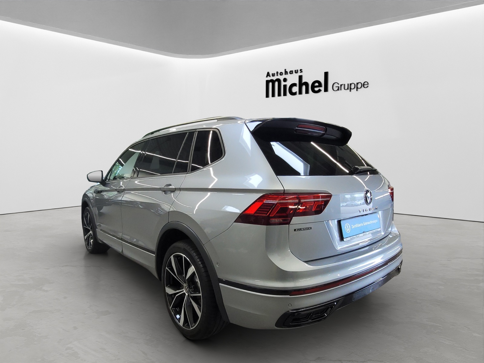 Tiguan Allspace TDI DSG 4M R-Line Black Style IQ-Light DCC AHK Alu-20Zoll