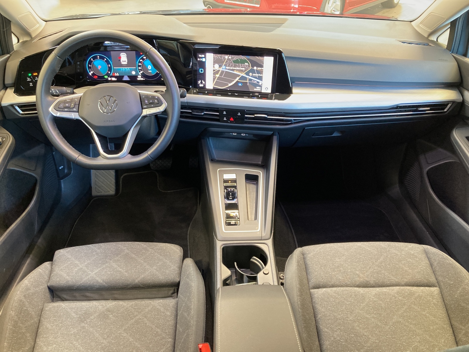 Golf VIII Variant 2.0 TDI DSG Life LED-Plus TravelAssist Navi ErgoActive