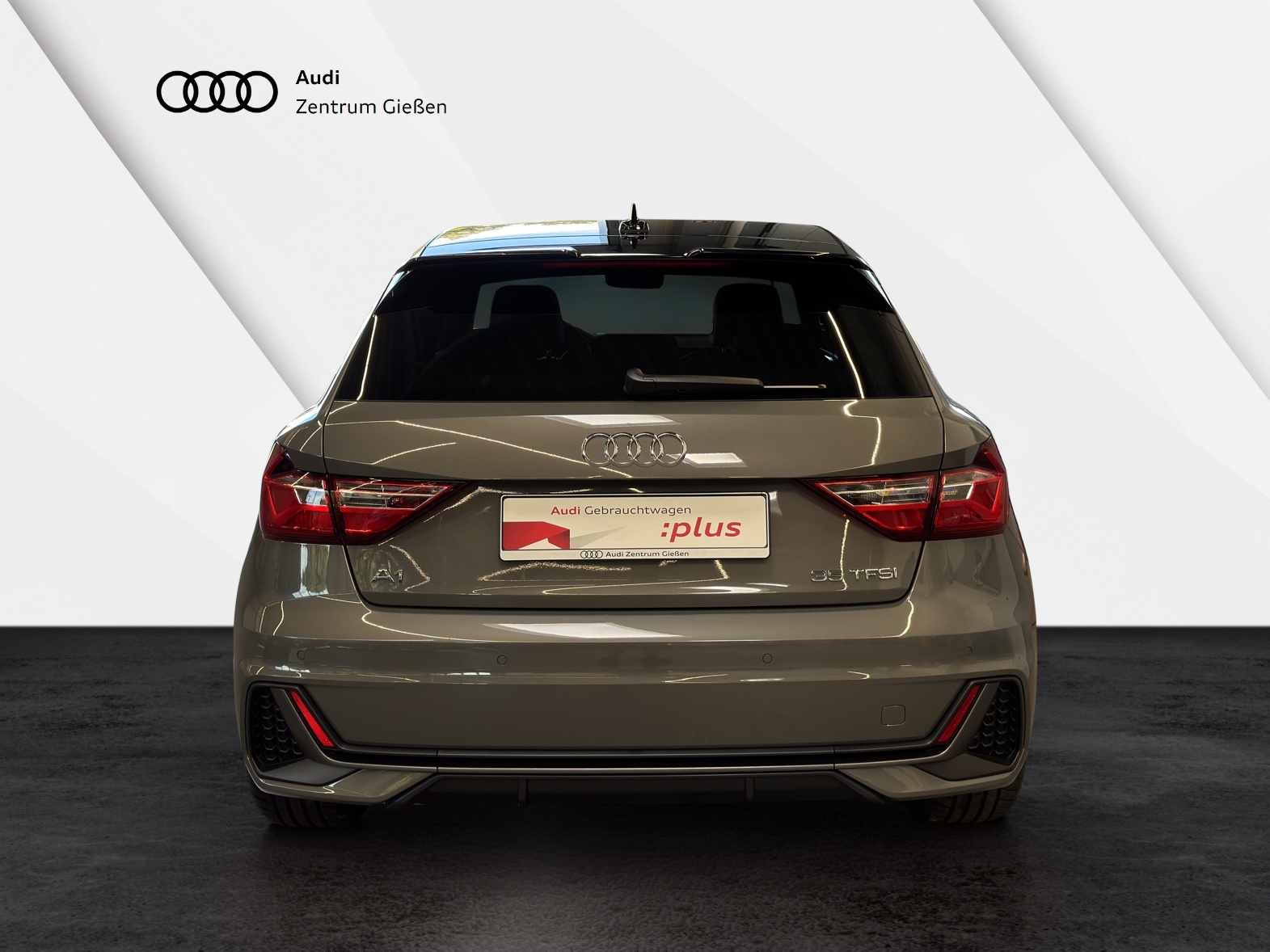 A1 Sportback 35 TFSI S-tronic S line smartphone interface