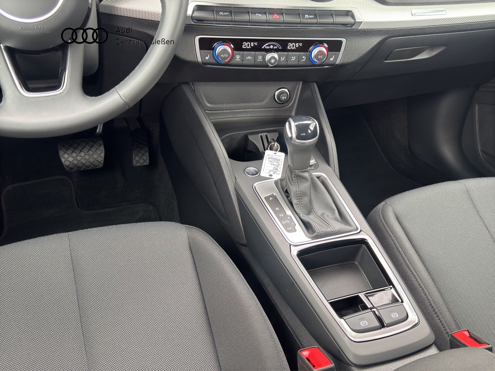 Q2 35 TFSI S tronic advanced Matrix LED Assistenzpaket 
