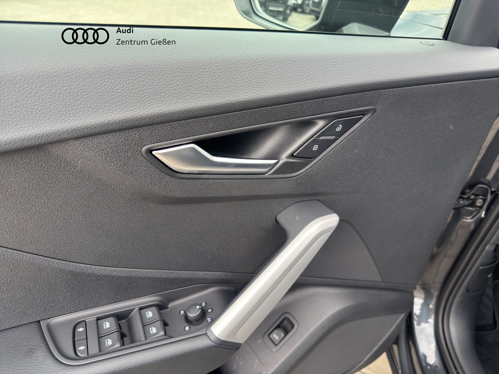 Q2 35 TFSI S tronic advanced Matrix LED Assistenzpaket 