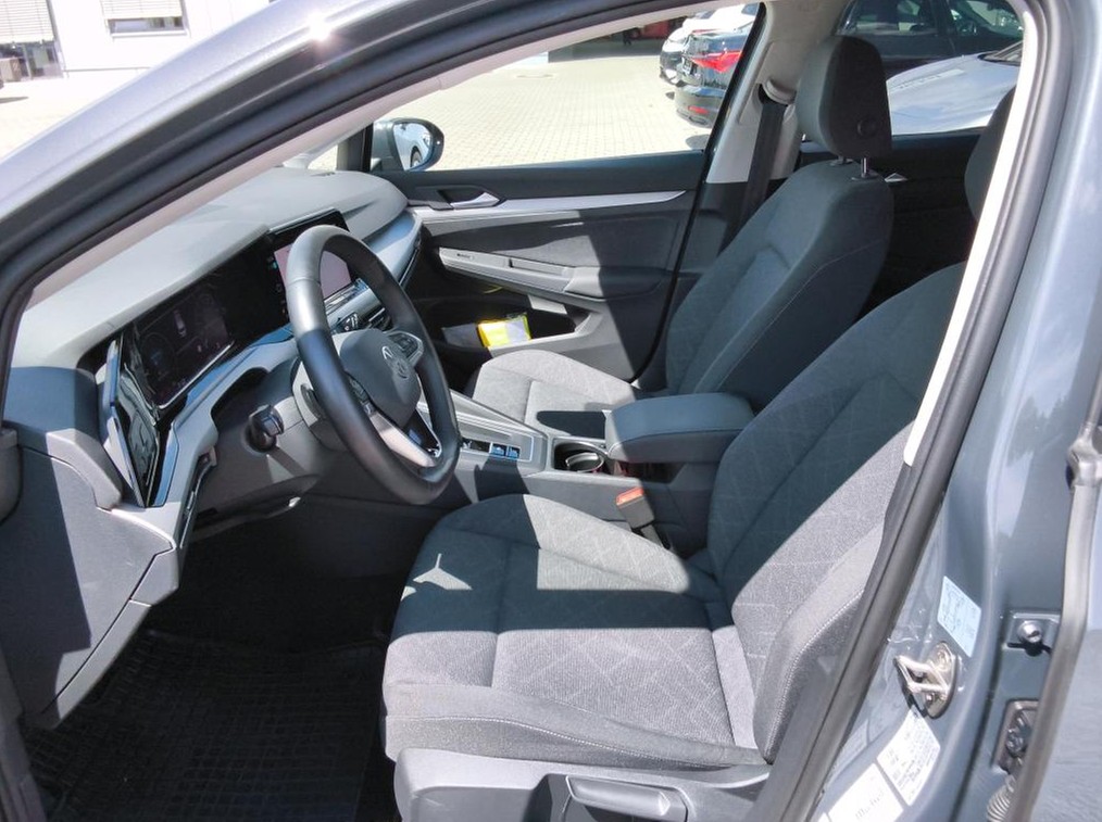 Golf 8 Variant TDI DSG Life LED ACC Navi Kamera