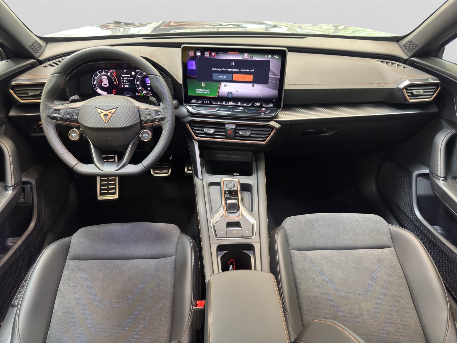 Formentor TSI DSG 4Drive VZ AHK Pano Sennheiser ACC DCC Kamera Navi