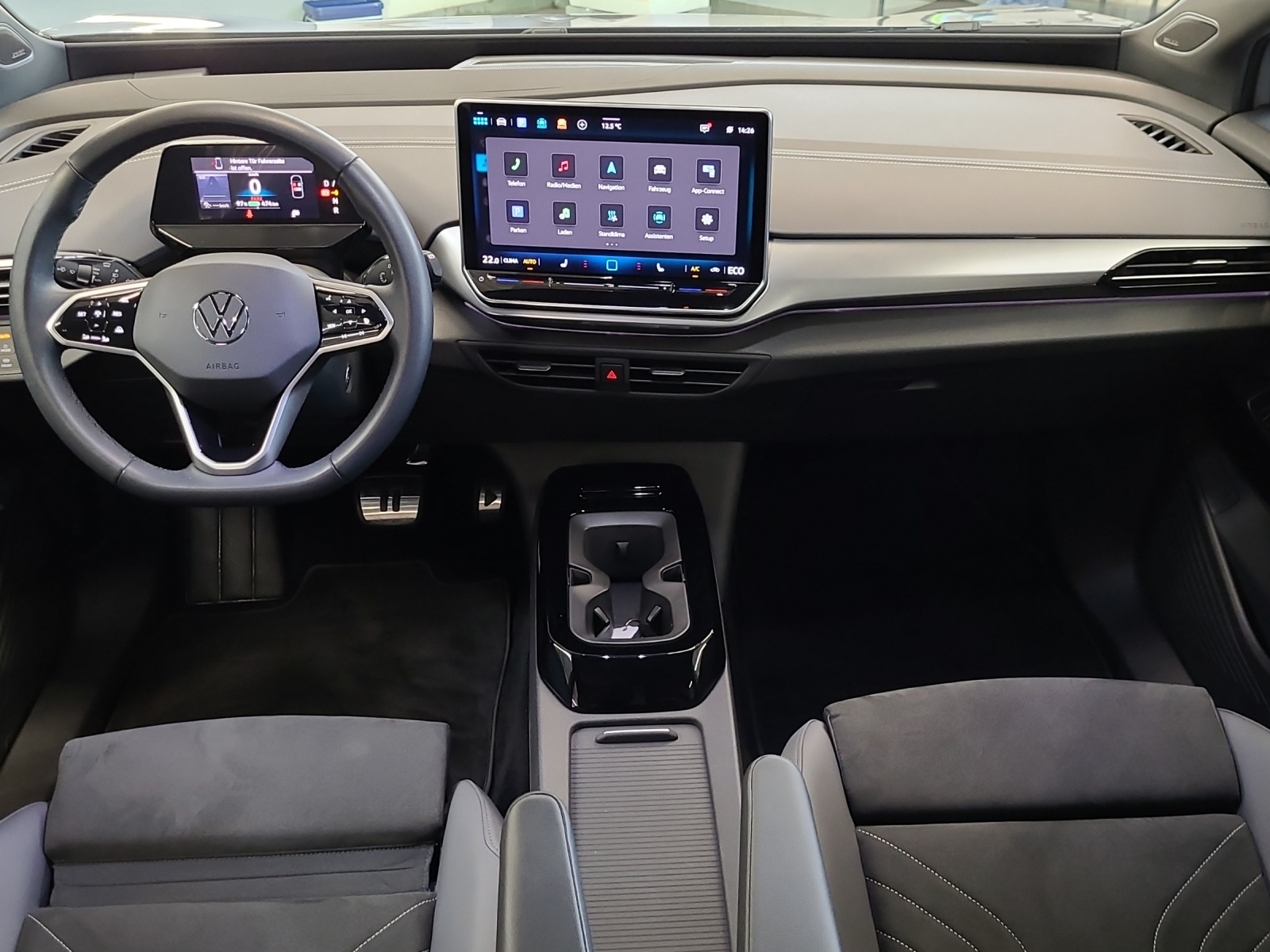 ID.4 Pro 210 kW/77kWh Wärmepumpe IQ-Light Pano ErgoSitz