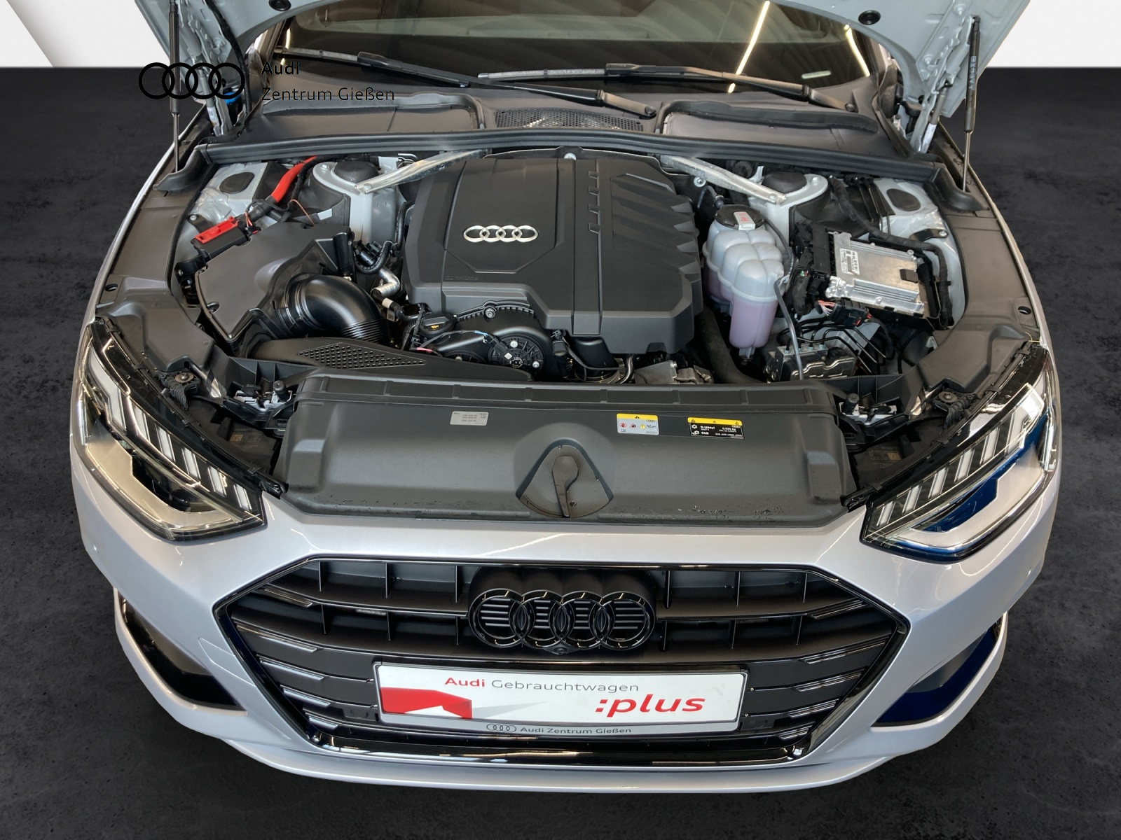 A4 Avant 35 TFSI advanced S line black AHK Assistenzpaket