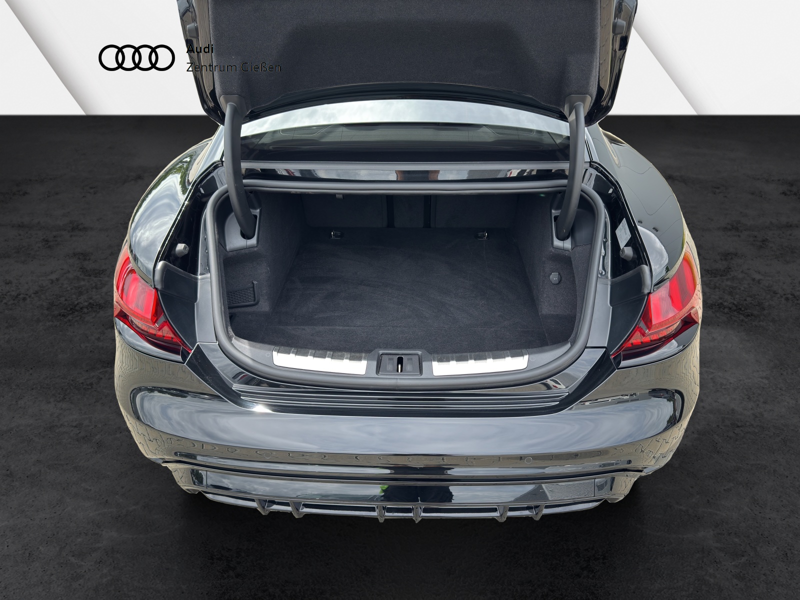 RS e-tron GT quattro Black B&O MATRIX HuD Sitzbelüftung / Massagesitz