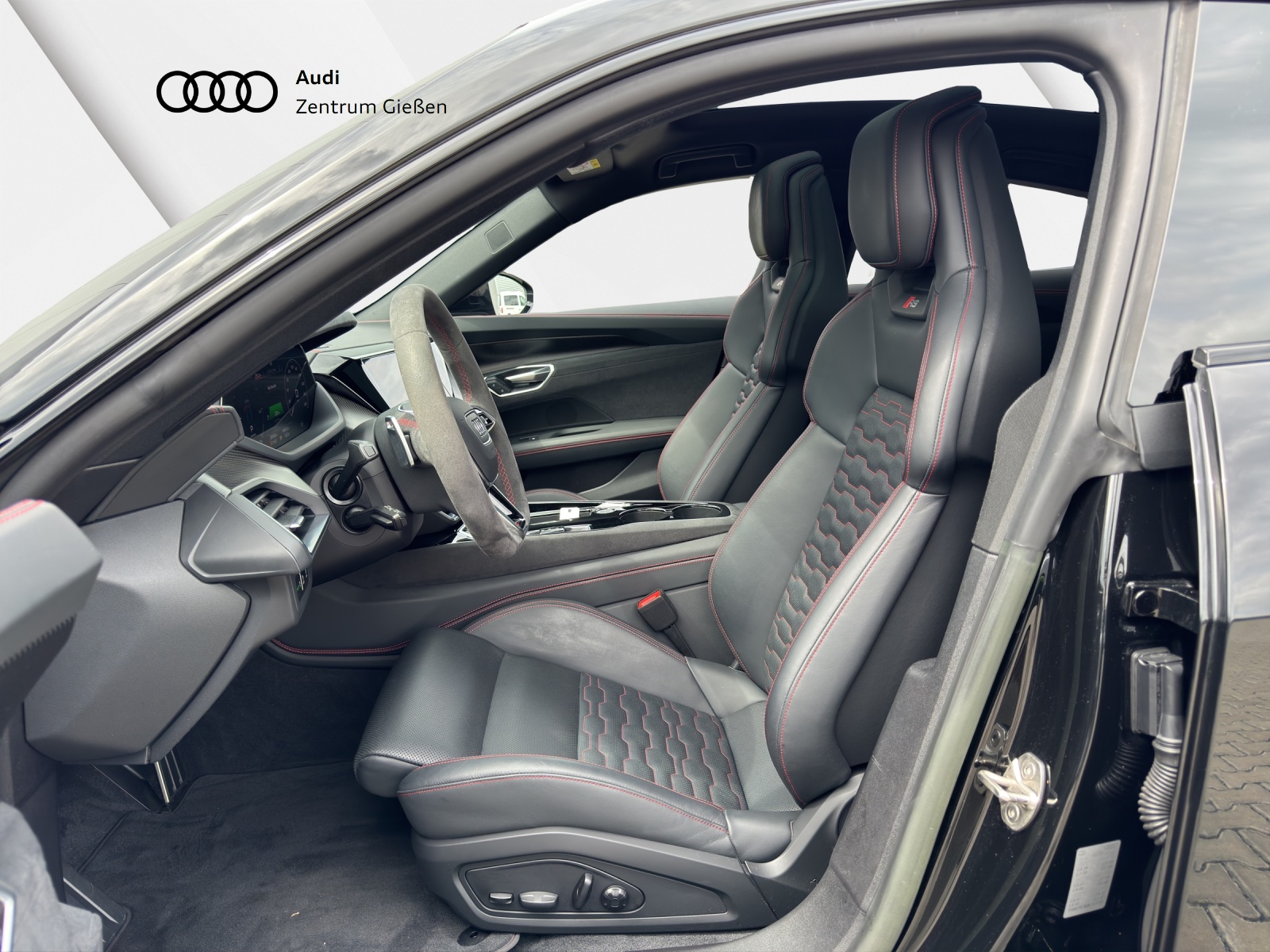 RS e-tron GT quattro Black B&O MATRIX HuD Sitzbelüftung / Massagesitz