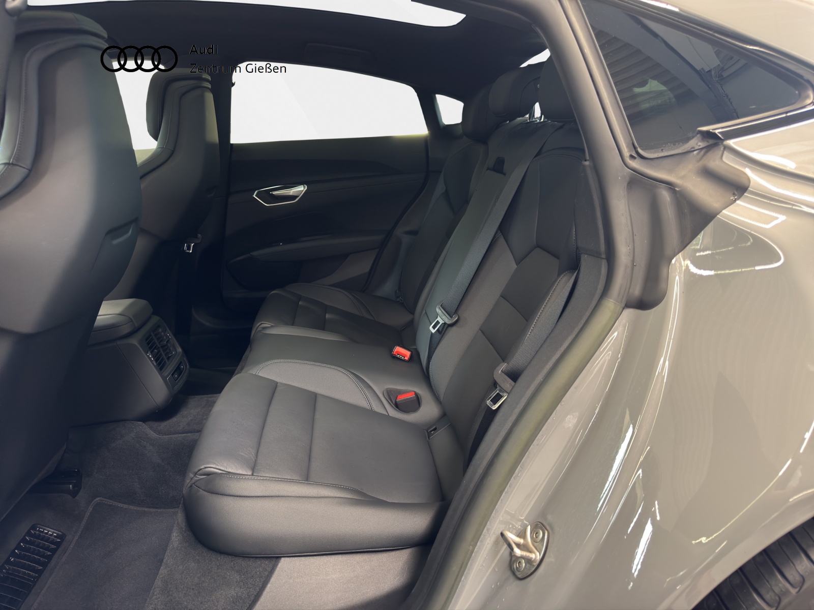 e-tron GT quattro Black Matrix Assistenzpakete