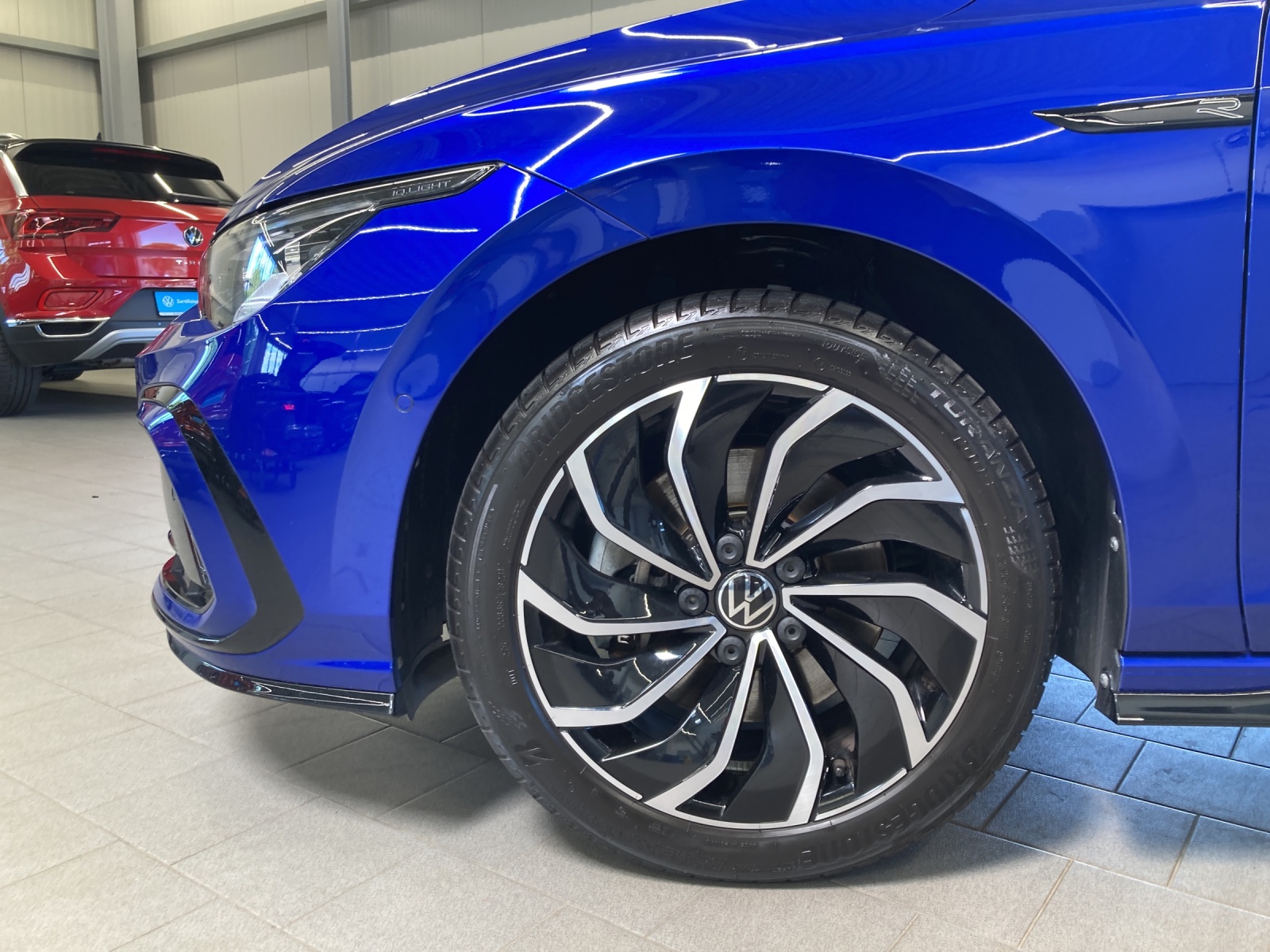 Golf VIII 1.5 eTSI DSG R-Line 