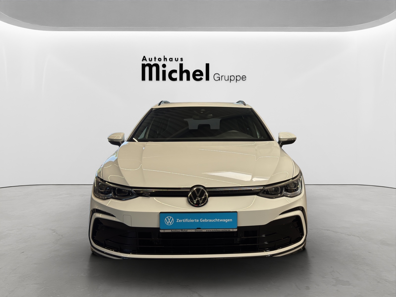 Golf 8 Variant eTSI DSG R-Line LED-Plus TravelAssist Navi Alu-18Zoll
