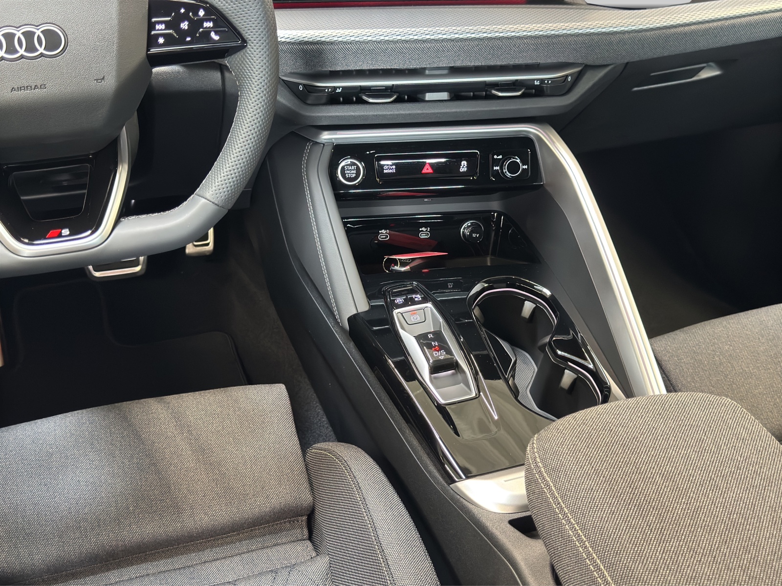 Q5 Sportback 2.0 TDI quattro S line Tech plus 360°Kamera Navi LED