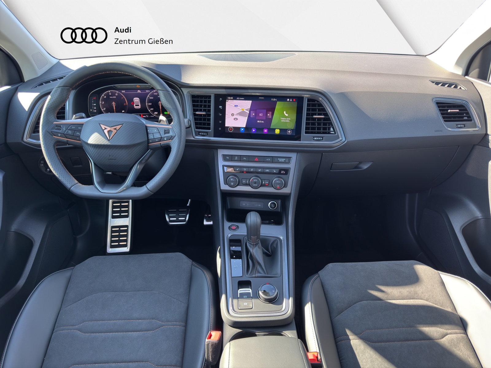 Ateca 1.5 TSI DSG Pano ACC AHK Kamera Navi Lenkradheizung