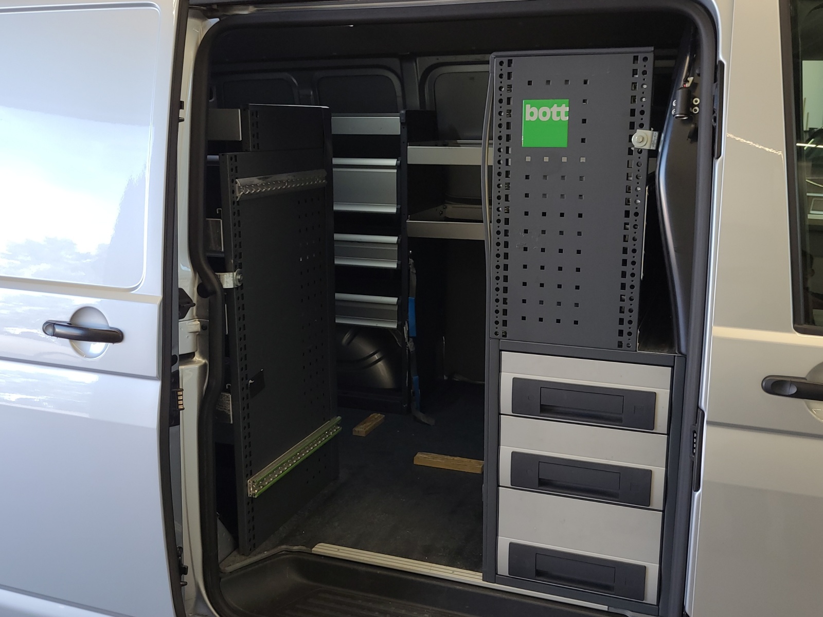T6 Transporter Kasten 6.1 TDI Klima Navi Standheizung GRA