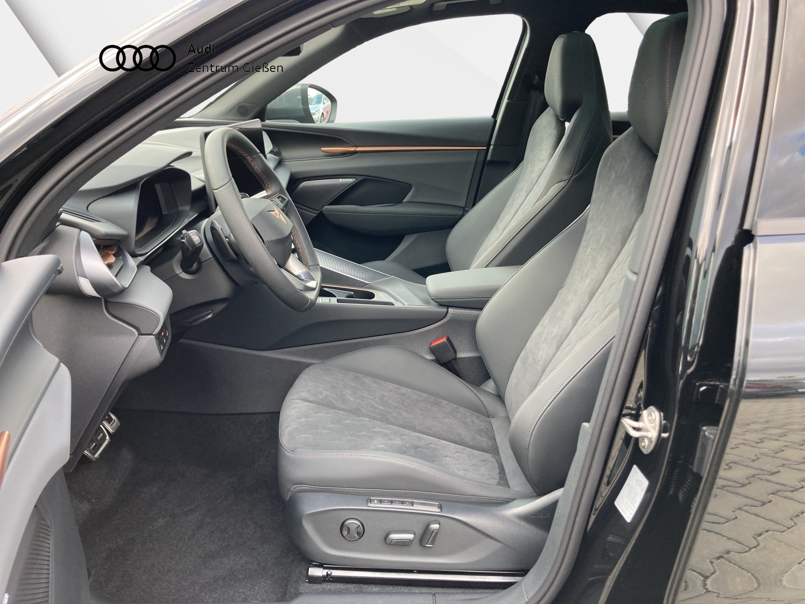 Terramar 2.0 TSI 4Drive VZ HuD Pano Sennheiser Navi