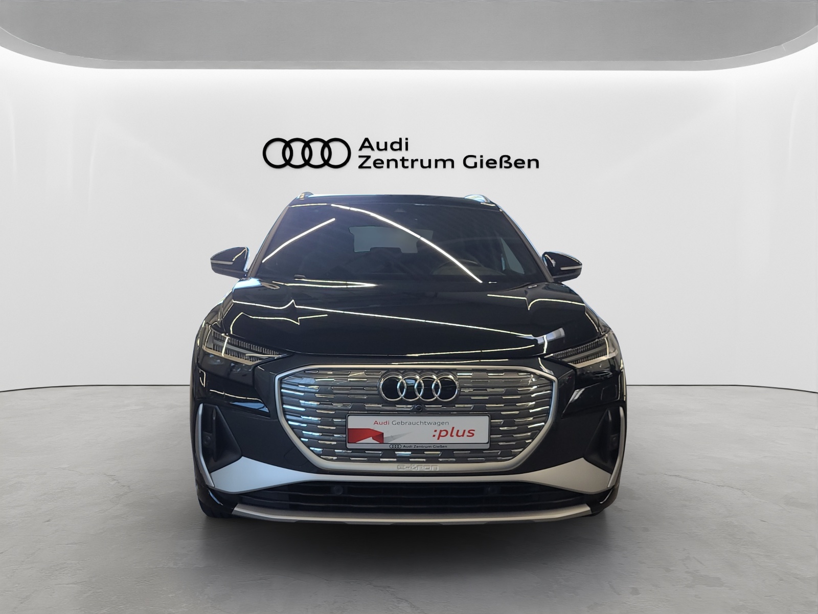 Q4 e-tron 50 quattro S line HuD Matrix-LED Navi