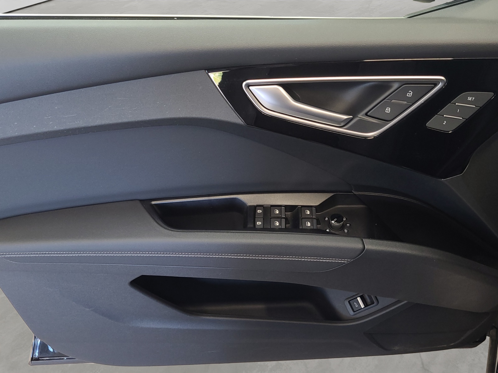 Q4 e-tron 50 quattro S line HuD Matrix-LED Navi