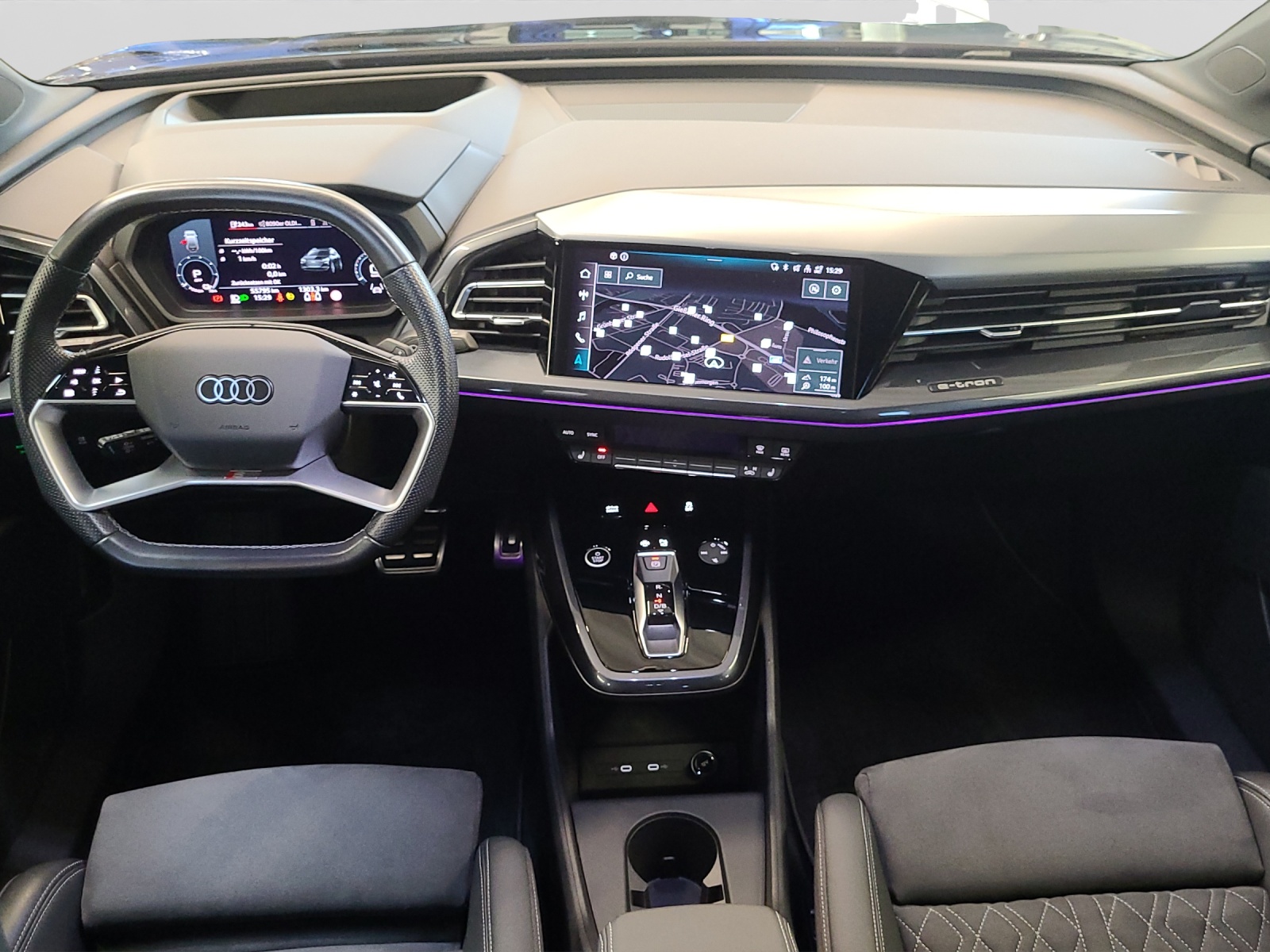Q4 e-tron 50 quattro S line HuD Matrix-LED Navi