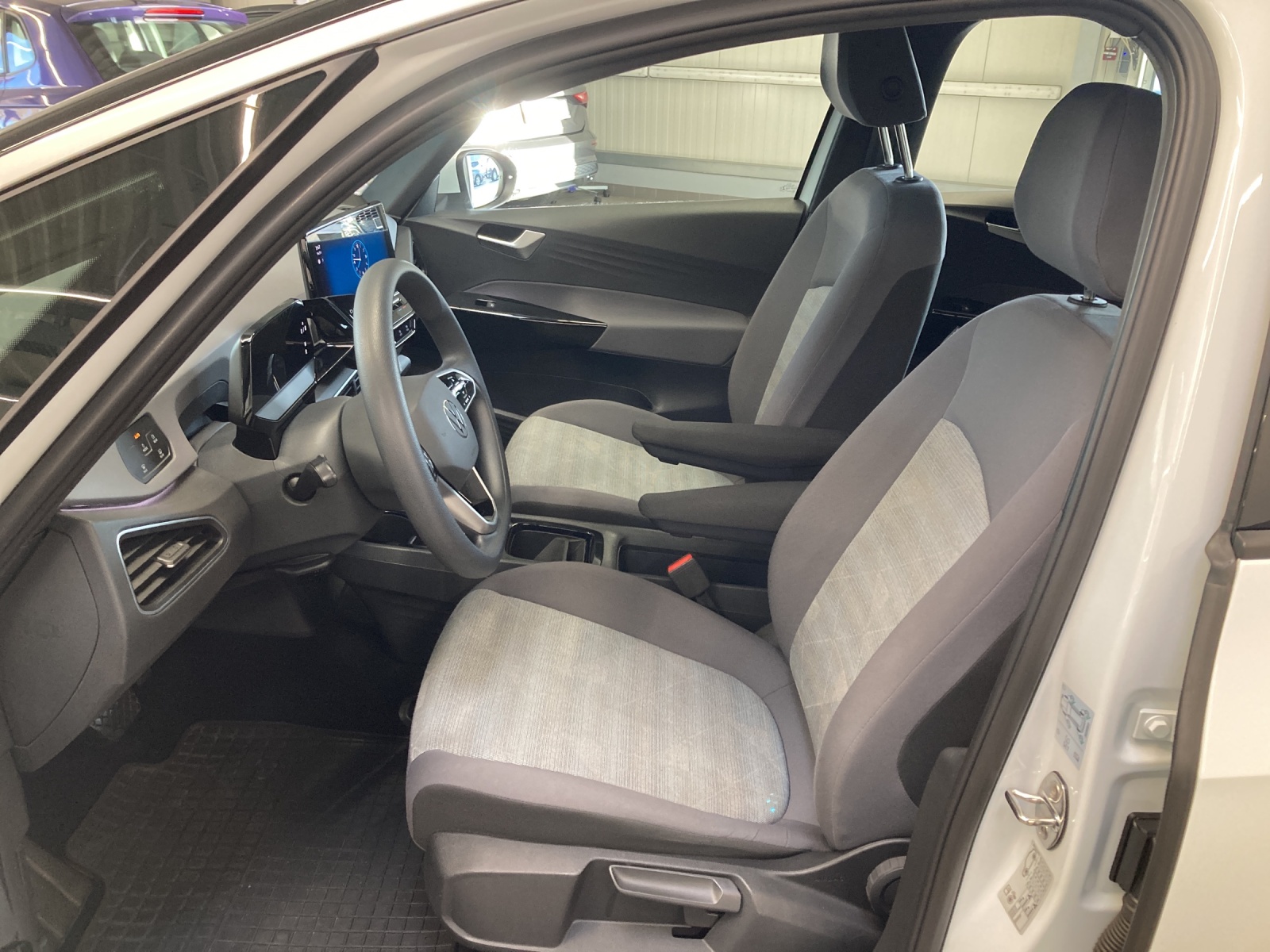 ID.3 Pure Performance LED Navi