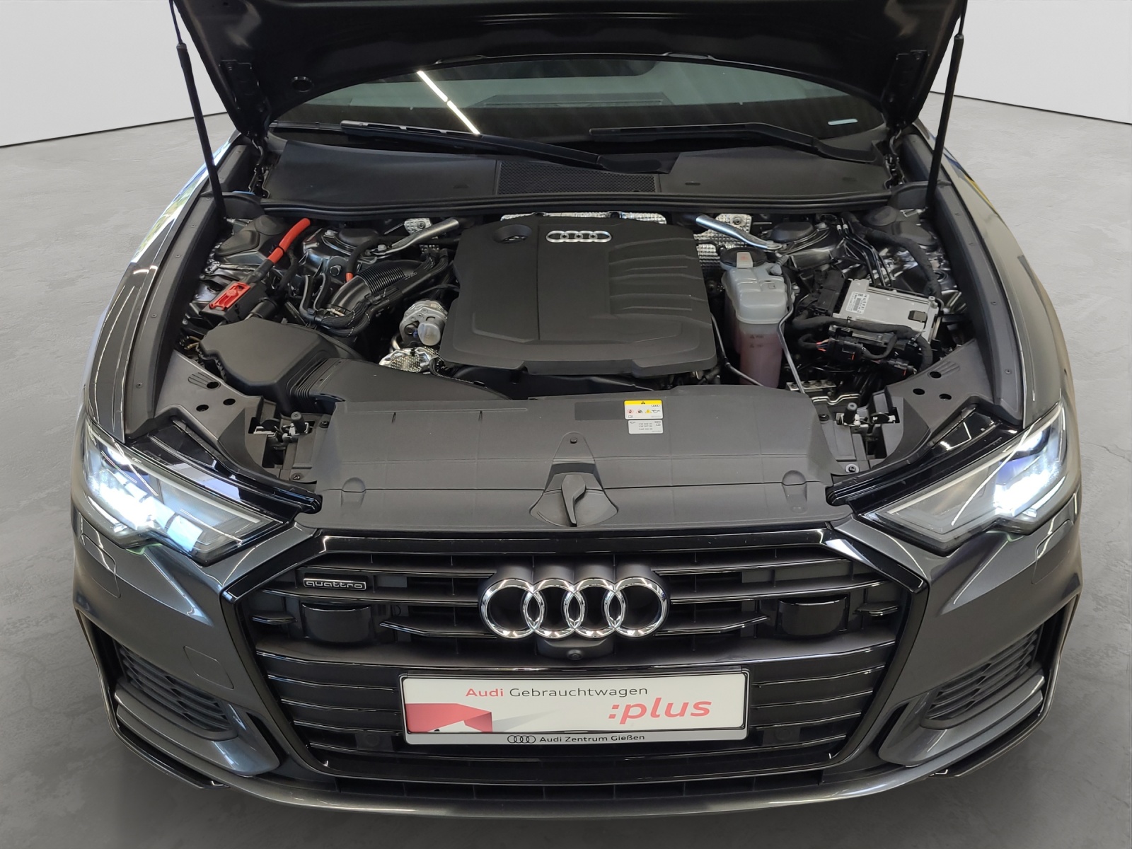 A6 Limousine 40 TDI quattro S line black LED Navi