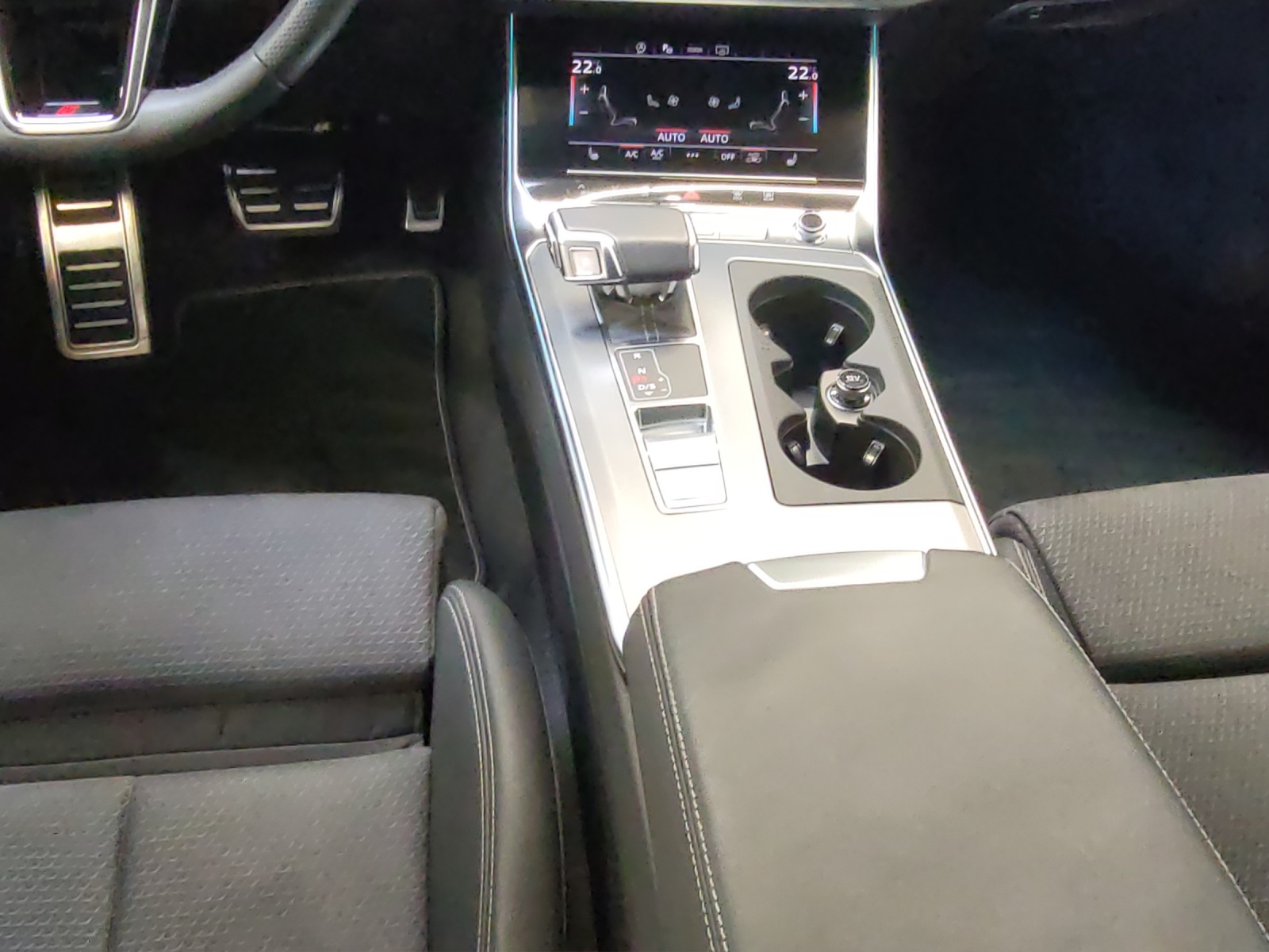 A6 Limousine 40 TDI quattro S line black LED Navi