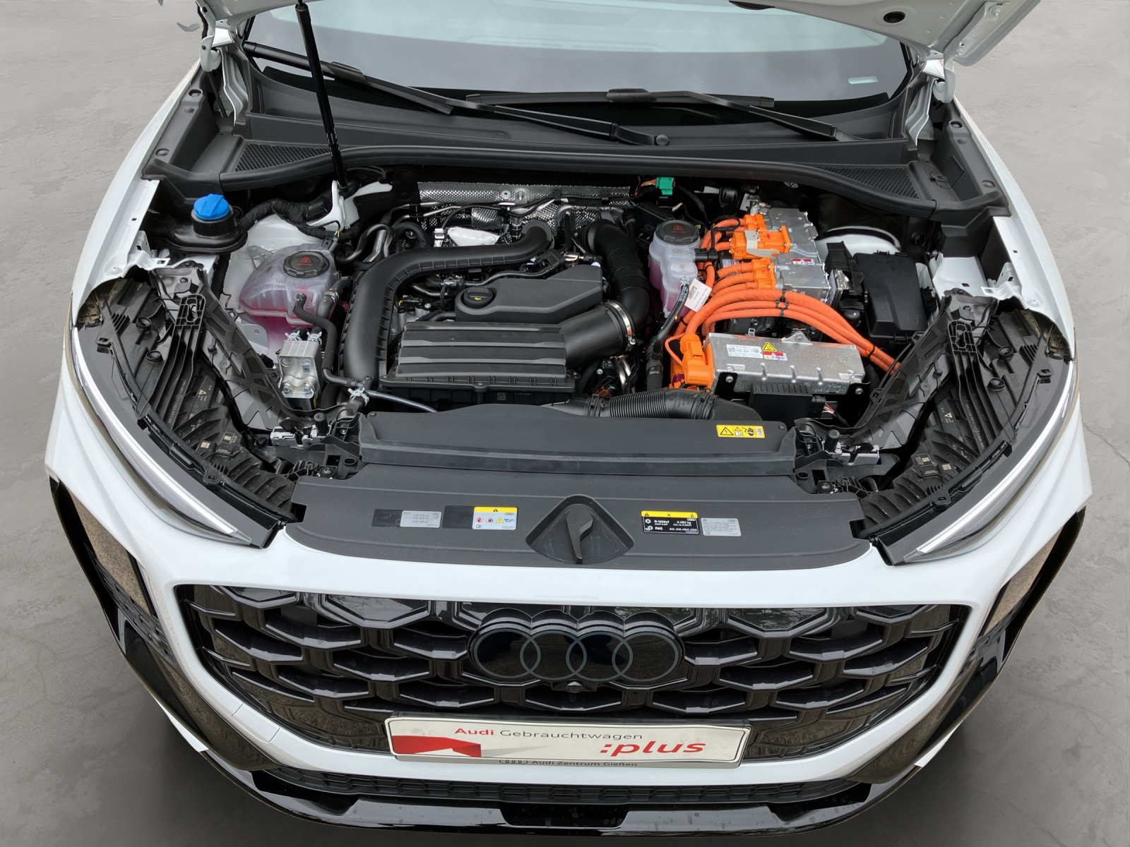 Q3 Sportback e-hybrid S line Black Tech plus LED Navi