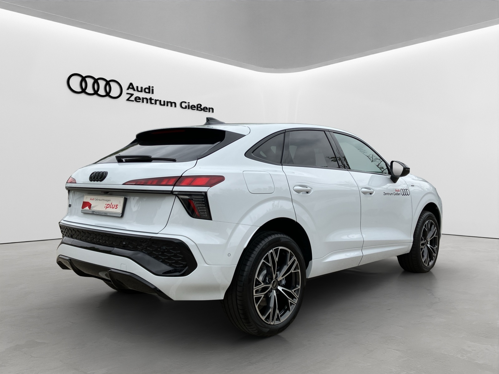 Q3 Sportback e-hybrid S line Black Tech plus LED Navi