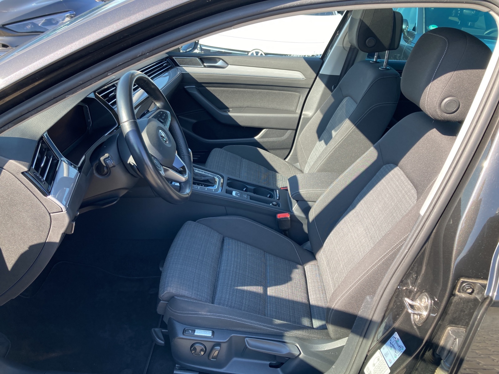 Passat Variant TDI DSG Business IQ-Light Panodach Standh.AHK