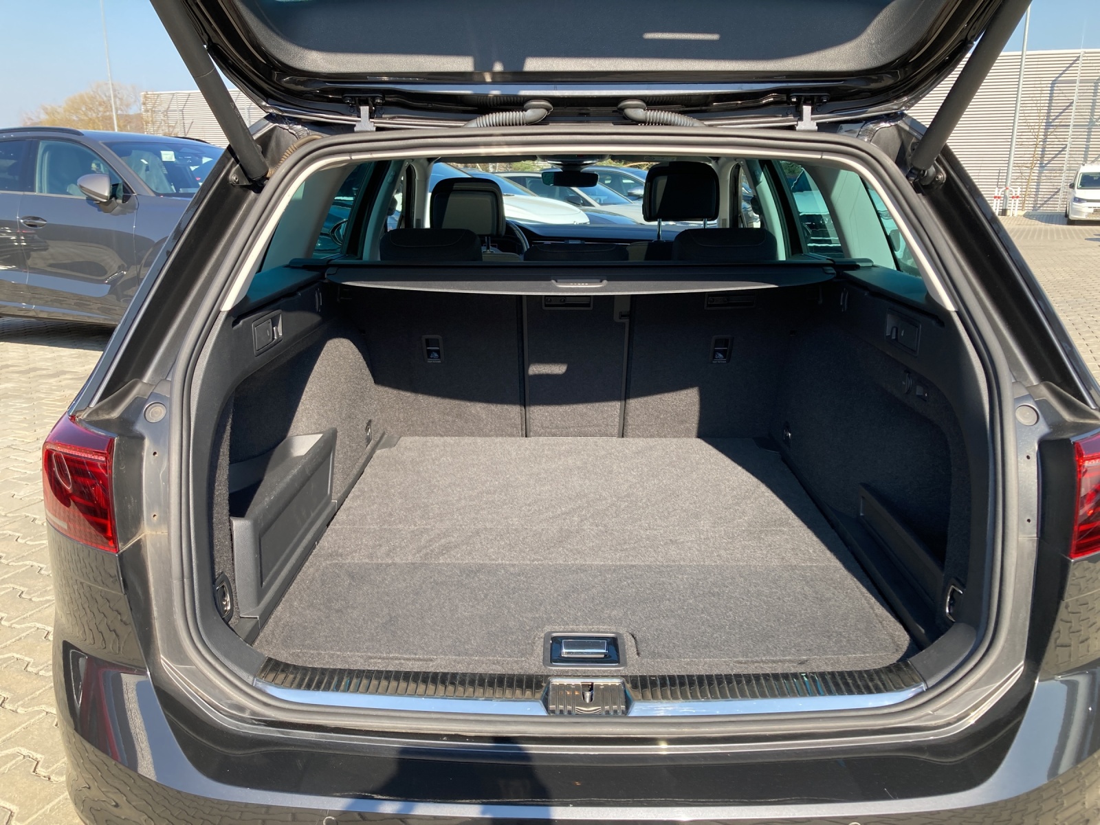 Passat Variant TDI DSG Business IQ-Light Panodach Standh.AHK