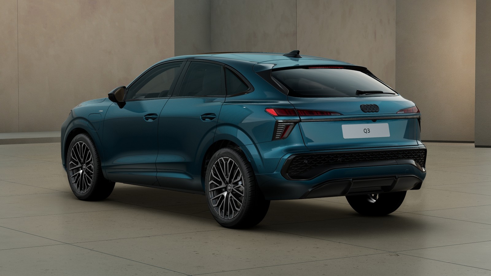 Q3 Sportback e-hybrid 200 kW S tronic UPE 68430 Pano, Tech plus, Matrix, Exterieur S line