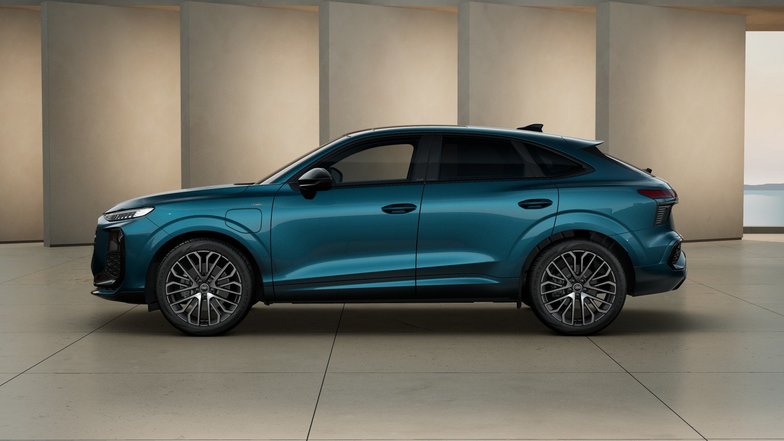 Q3 Sportback e-hybrid 200 kW S tronic UPE 68430 Pano, Tech plus, Matrix, Exterieur S line