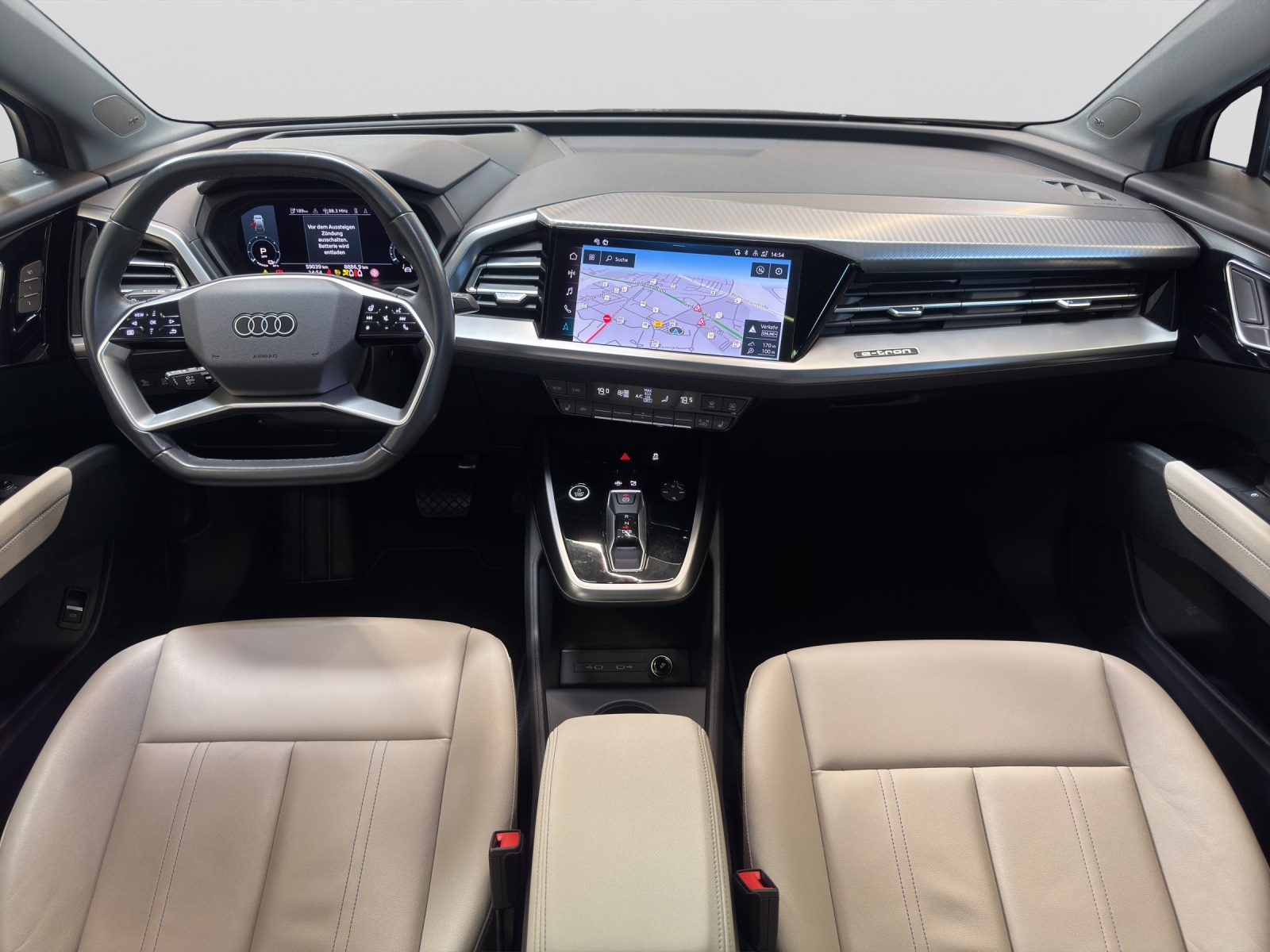 Q4 e-tron 50 quattro basis Matrix Pano AHK SONOS Navi