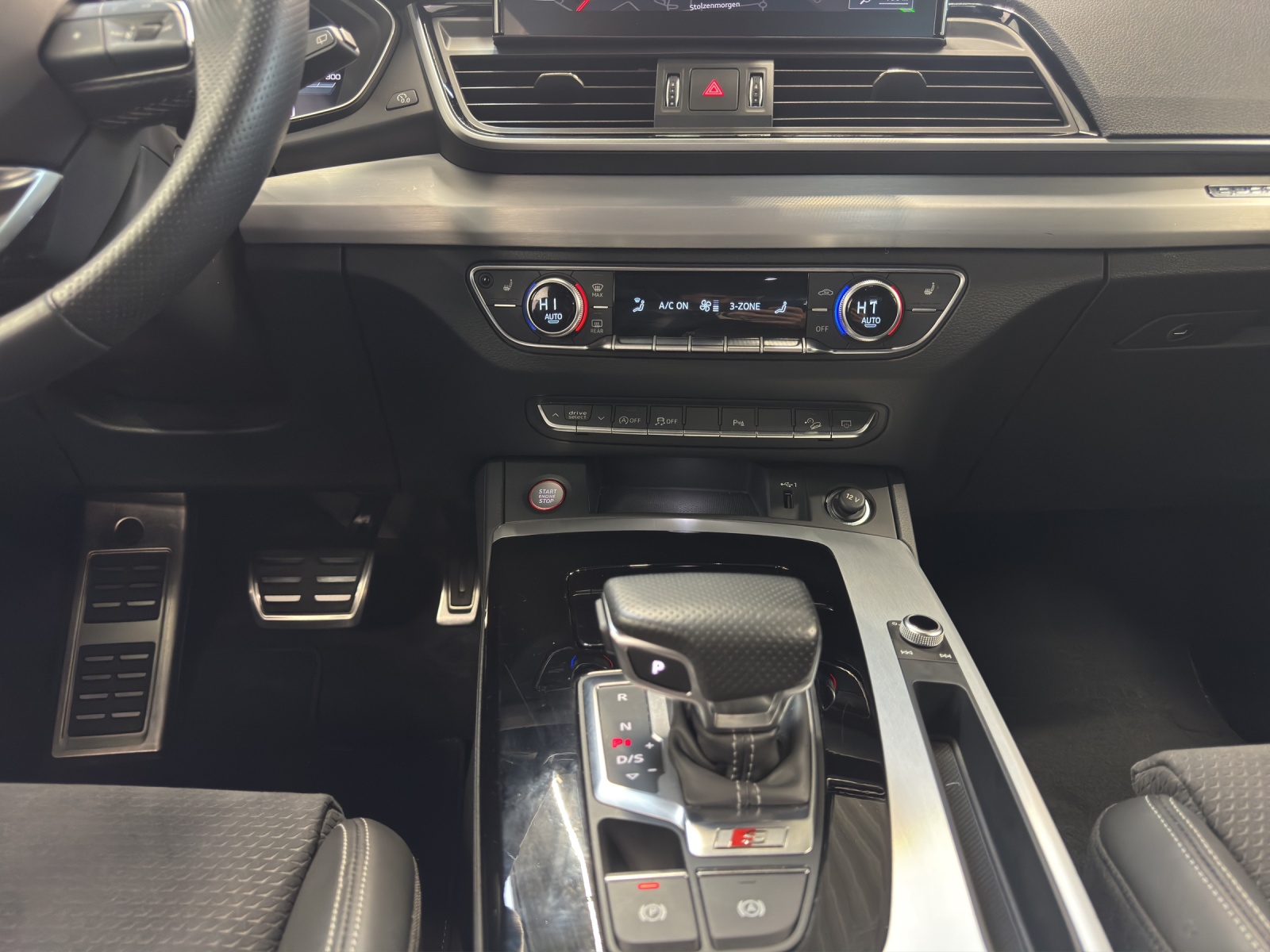 SQ5 TDI quattro Black HuD Matrix B&O Standheizung