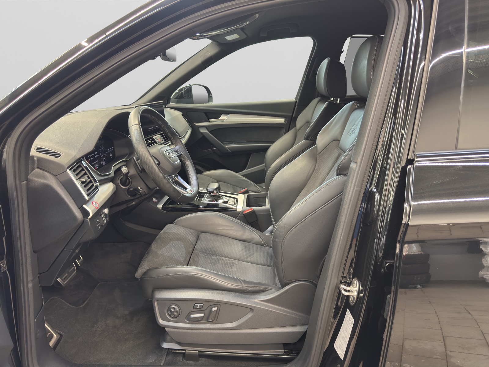 SQ5 TDI quattro Black HuD Matrix B&O Standheizung