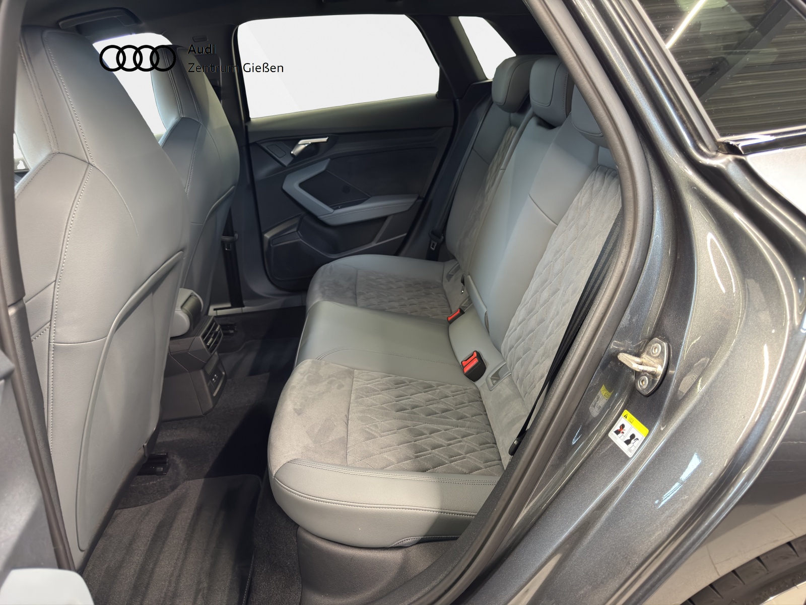 A3 Sportback 35 TDI S-tronic S line Black AHK Navi