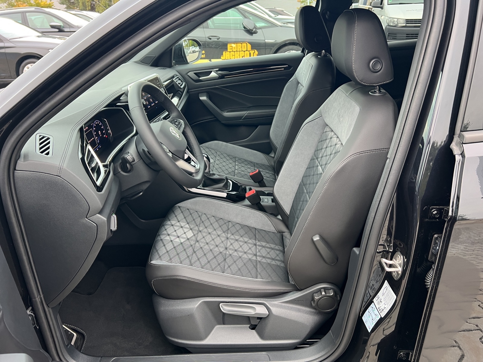 T-Roc 1.5 TSI DSG R-Line