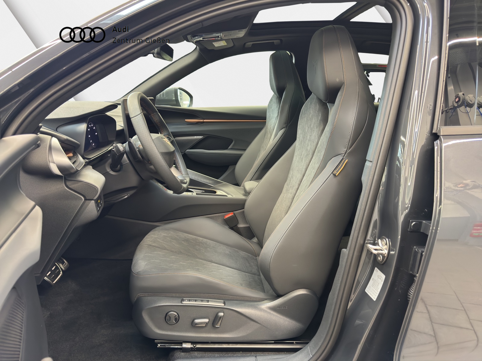 Terramar 2.0 TSI 4Drive VZ HuD PANO Sennheiser Matrix-LED