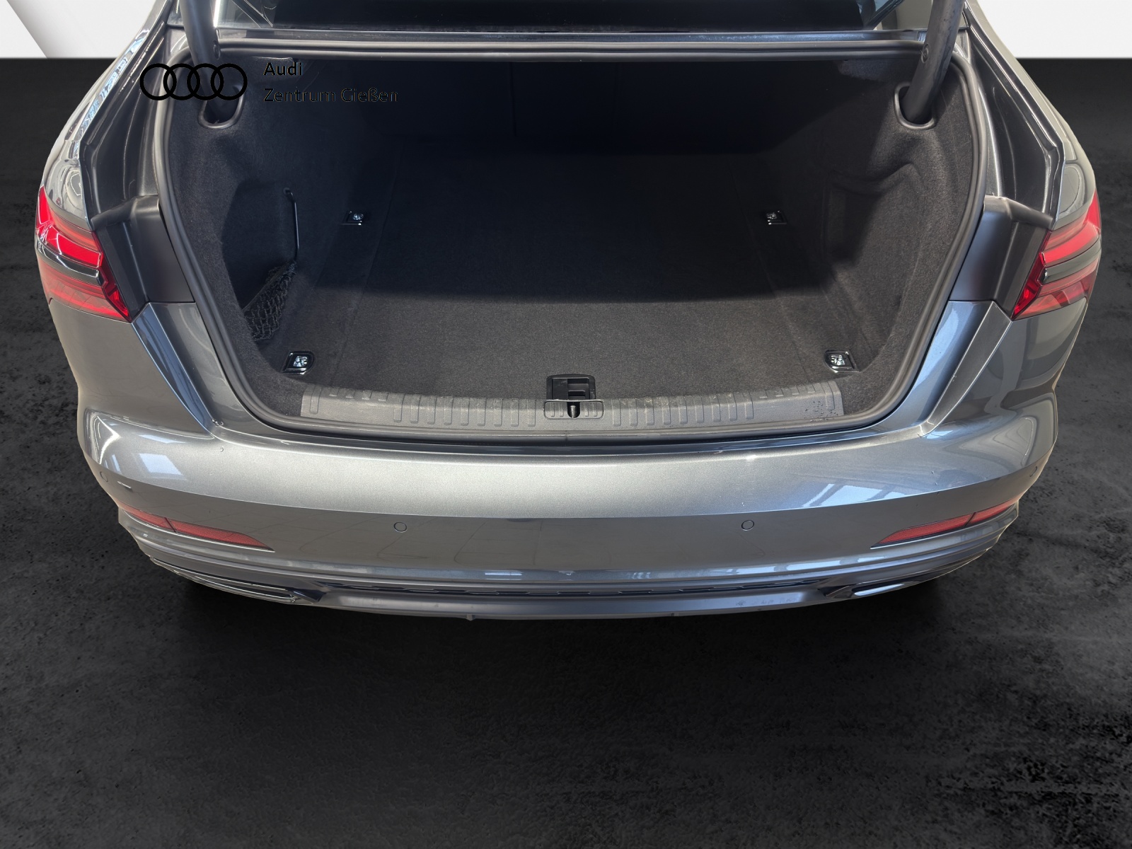 A6 Limousine 50 TDI quattro S line Black HuD Matrix-LED Navi