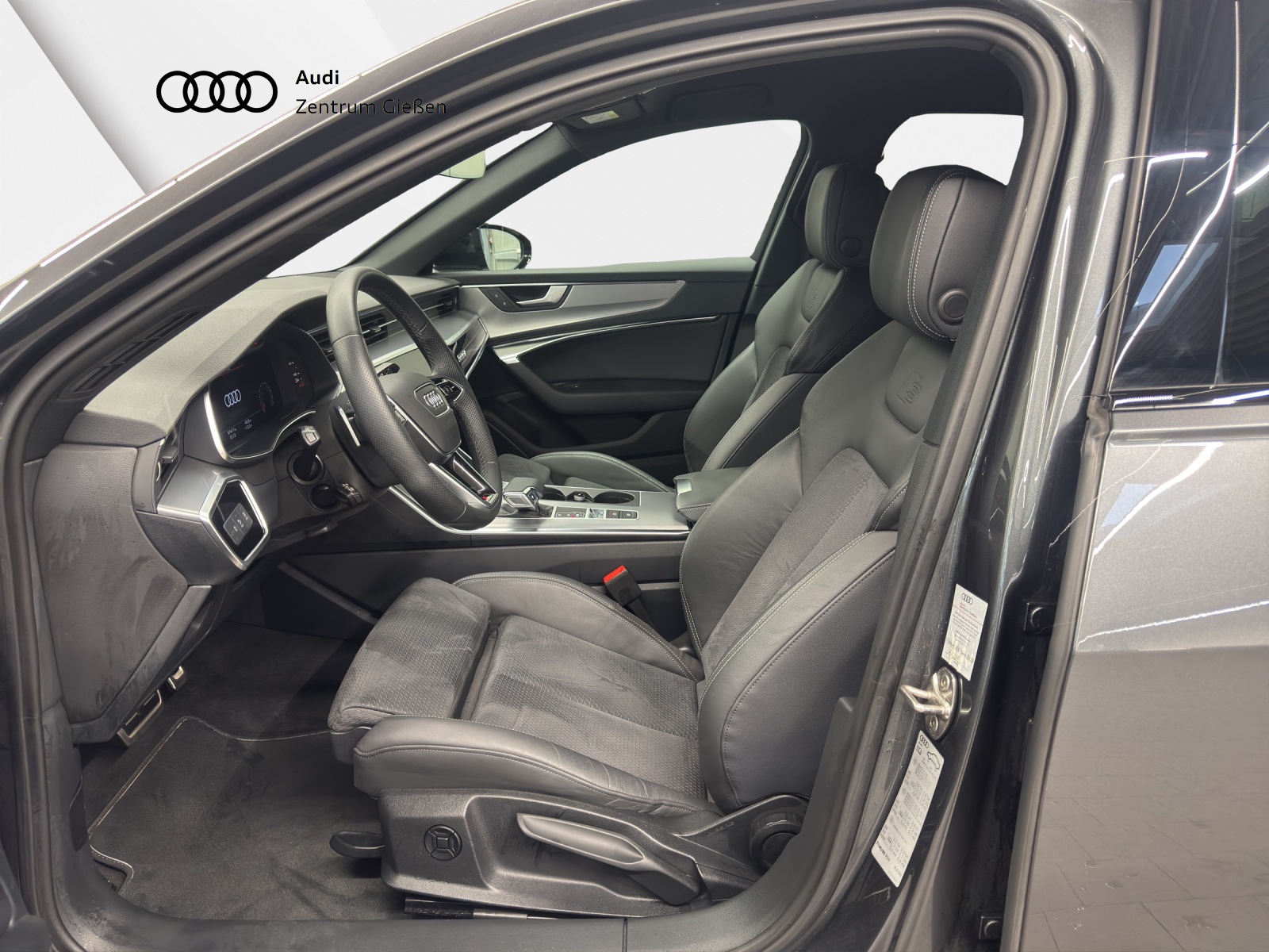 A6 Limousine 50 TDI quattro S line Black HuD Matrix-LED Navi