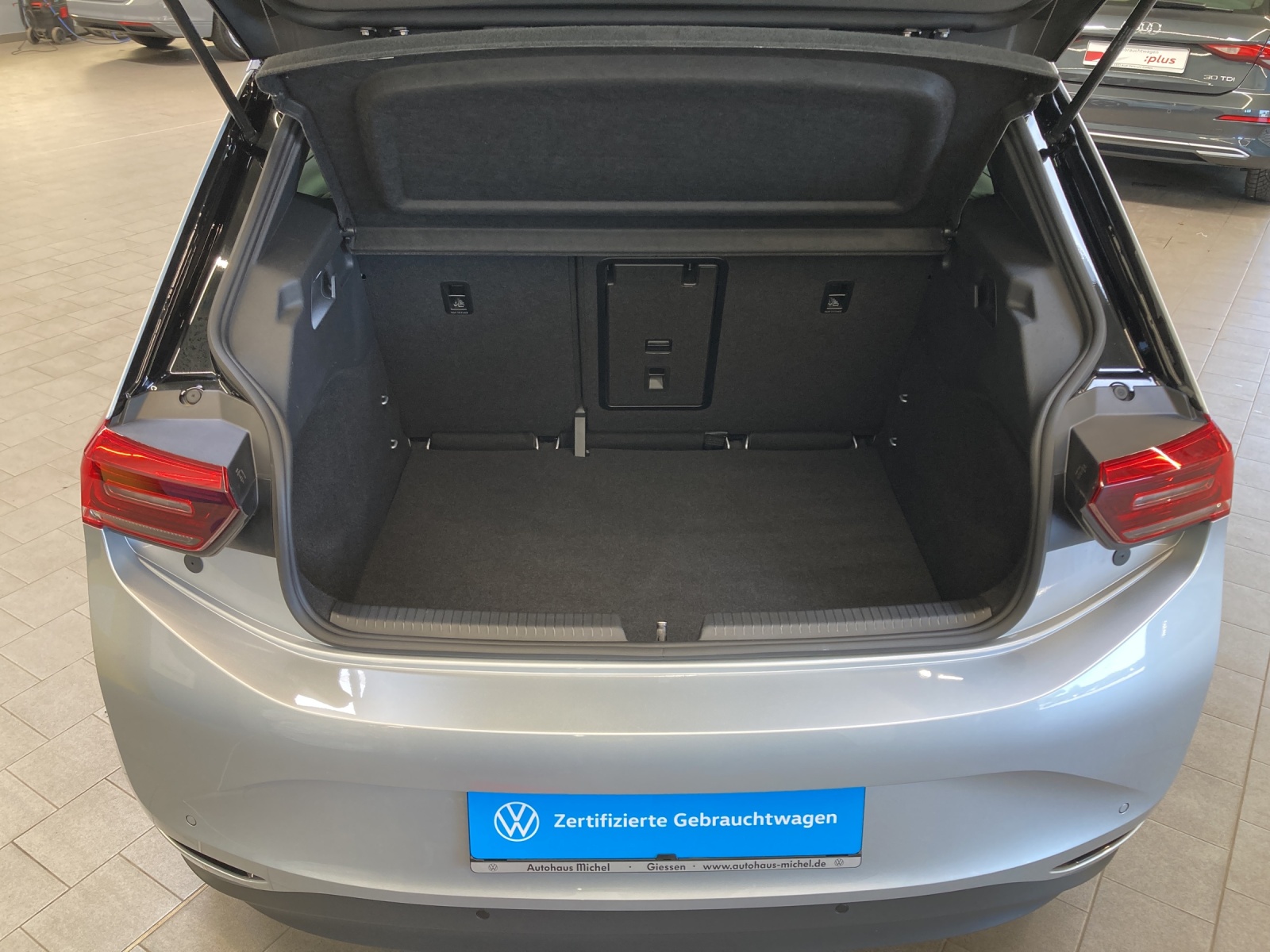 ID.3 Pro S 170 kW/77 kWh Wärmepumpe IQ-Light Navi ErgoSitz
