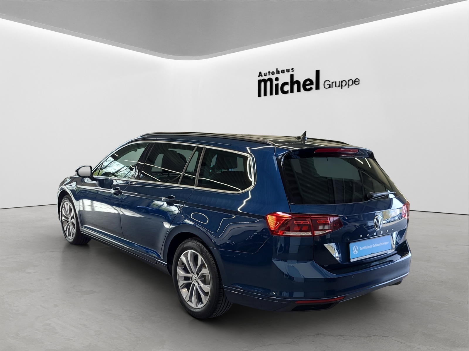 Passat Variant TSI DSG Business LED TravelAssist Kamera AHK Navi