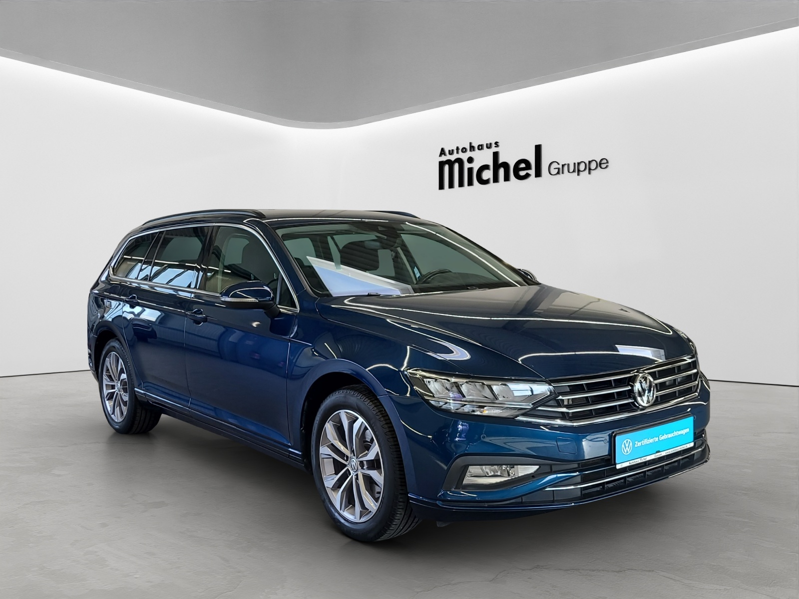 Passat Variant TSI DSG Business LED TravelAssist Kamera AHK Navi