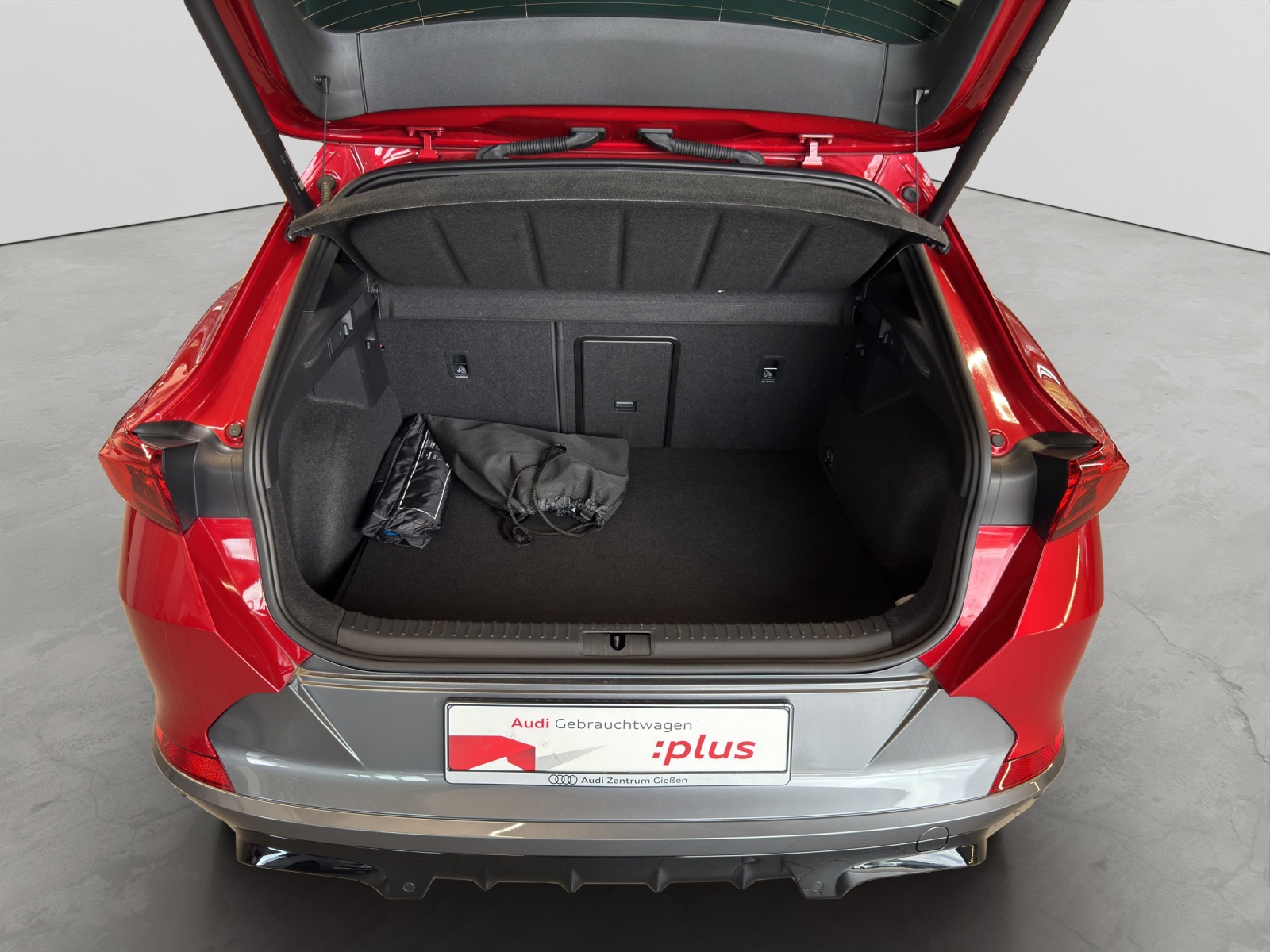 Formentor 1.4 e-Hybrid VZ AHK ACC DCC Kamera Navi