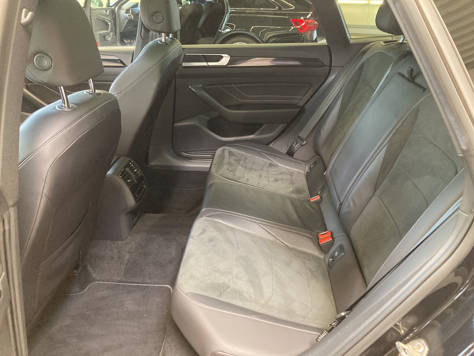 Arteon Shooting Brake TDI DSG R-Line IQ-Light DCC AHK Alu-20Zoll